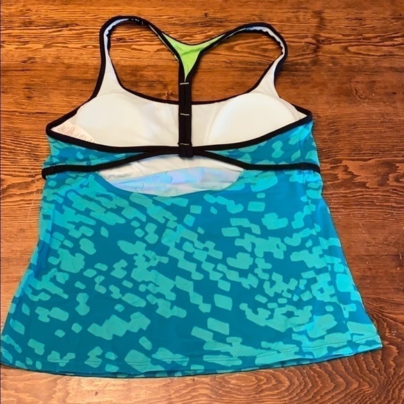 𝅺NIKE Tankini - Picture 2 of 2